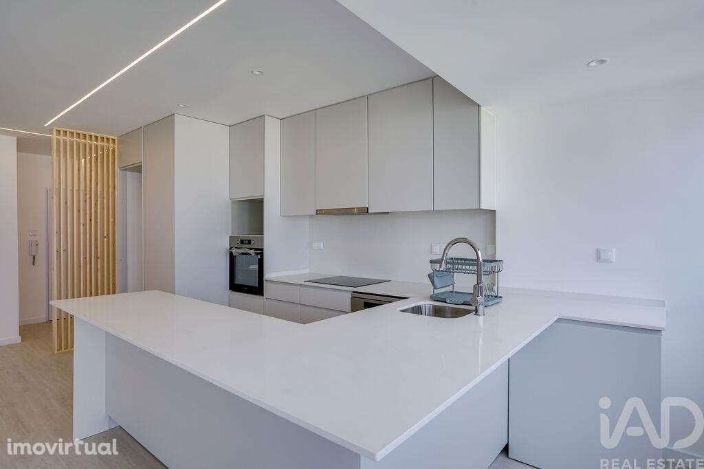 Apartamento T3 em Olivais de 85 m2 - Grande imagem: 3/28
