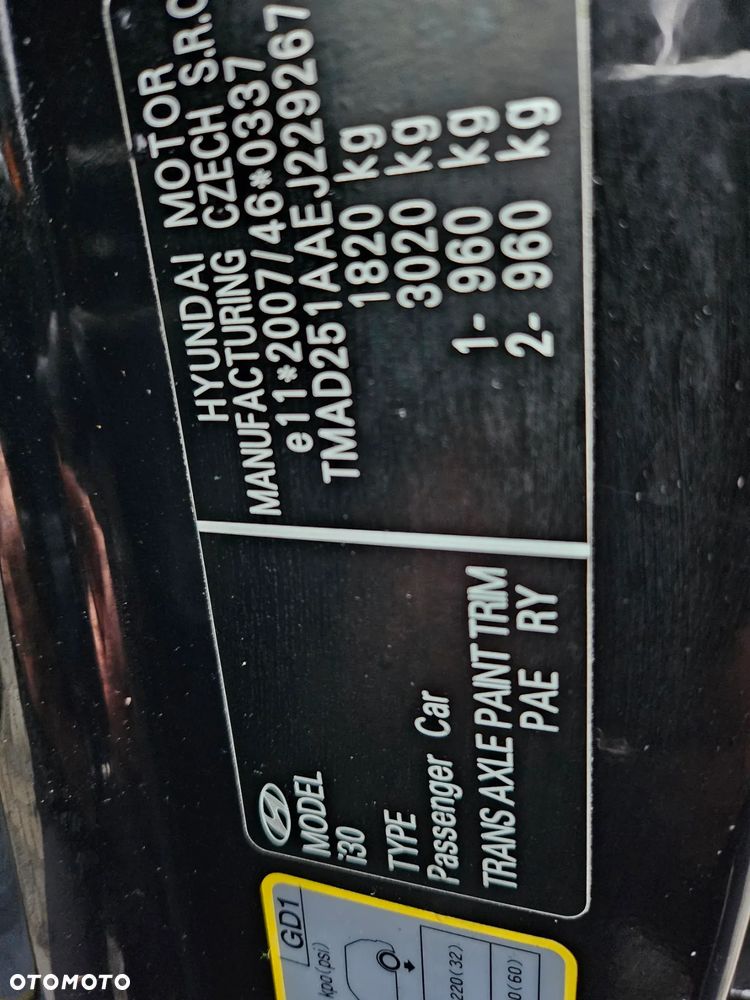 Hyundai i30 i30cw 1.4 Fifa World Cup Edition - 12