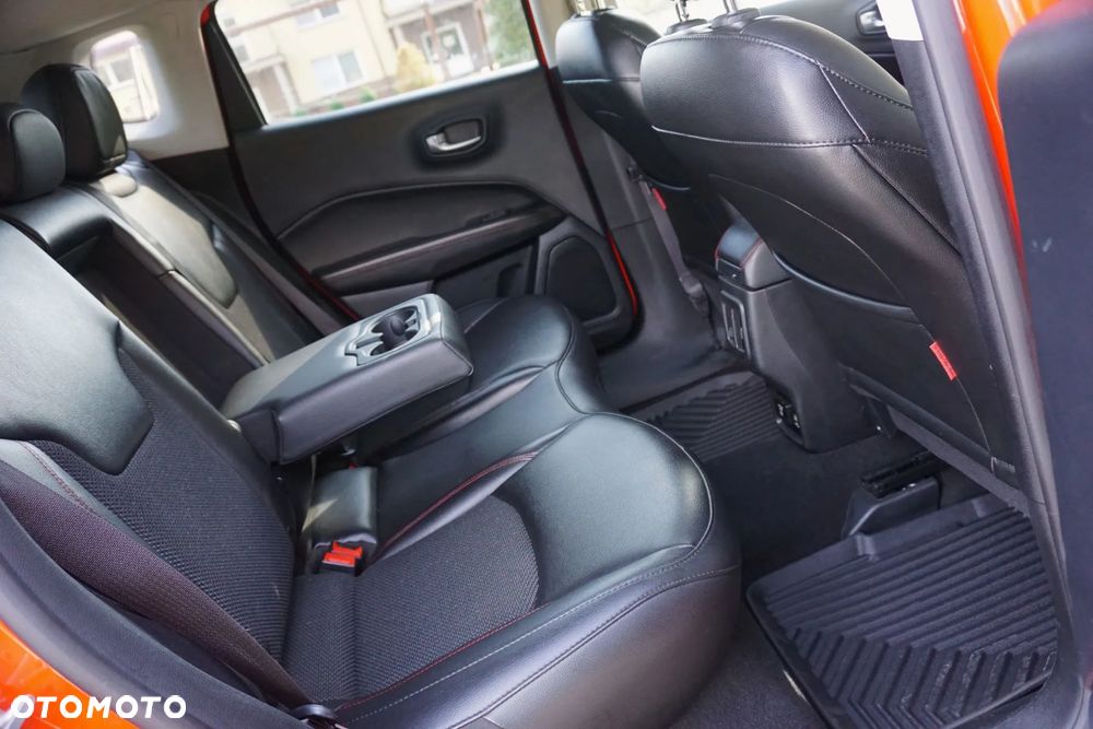 Jeep Compass - 15