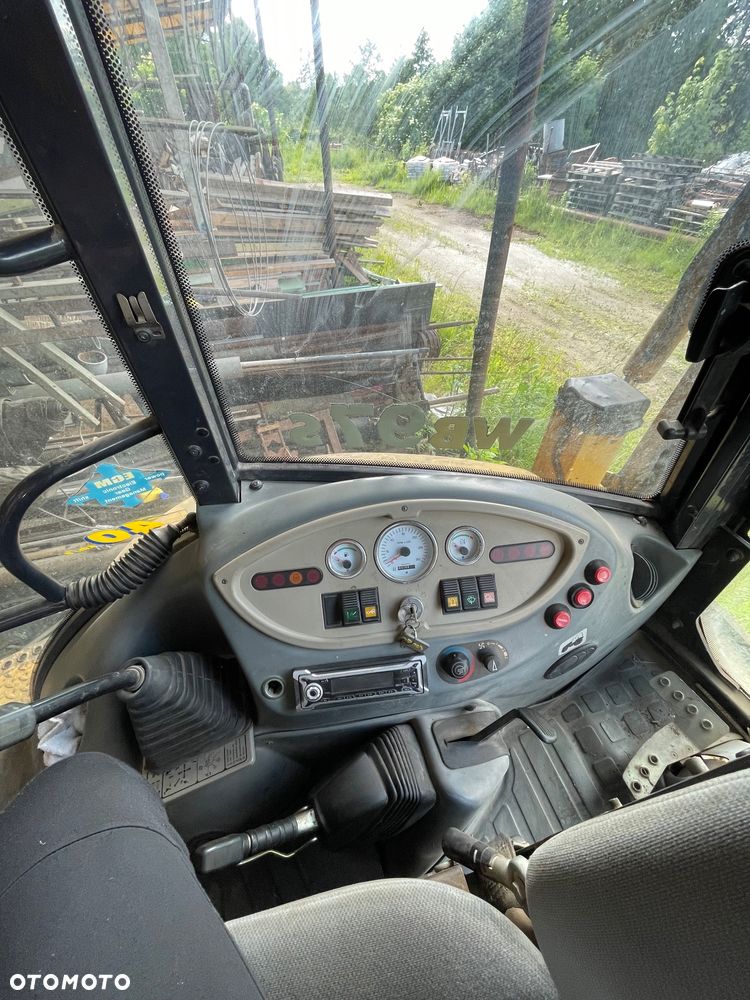 Komatsu WB97s - 9