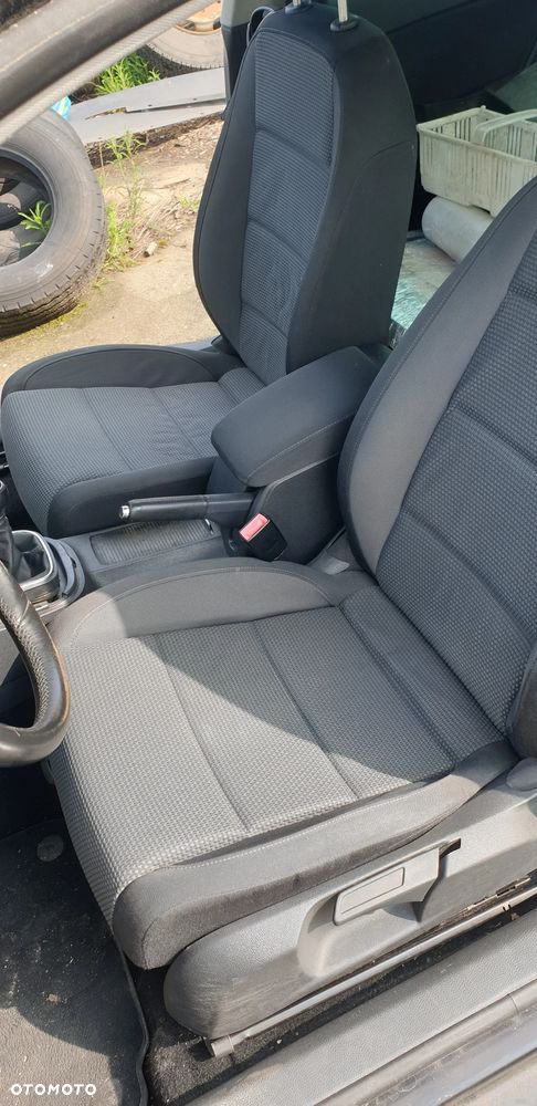 Volkswagen Golf 2.0 TDI DPF Comfortline - 6