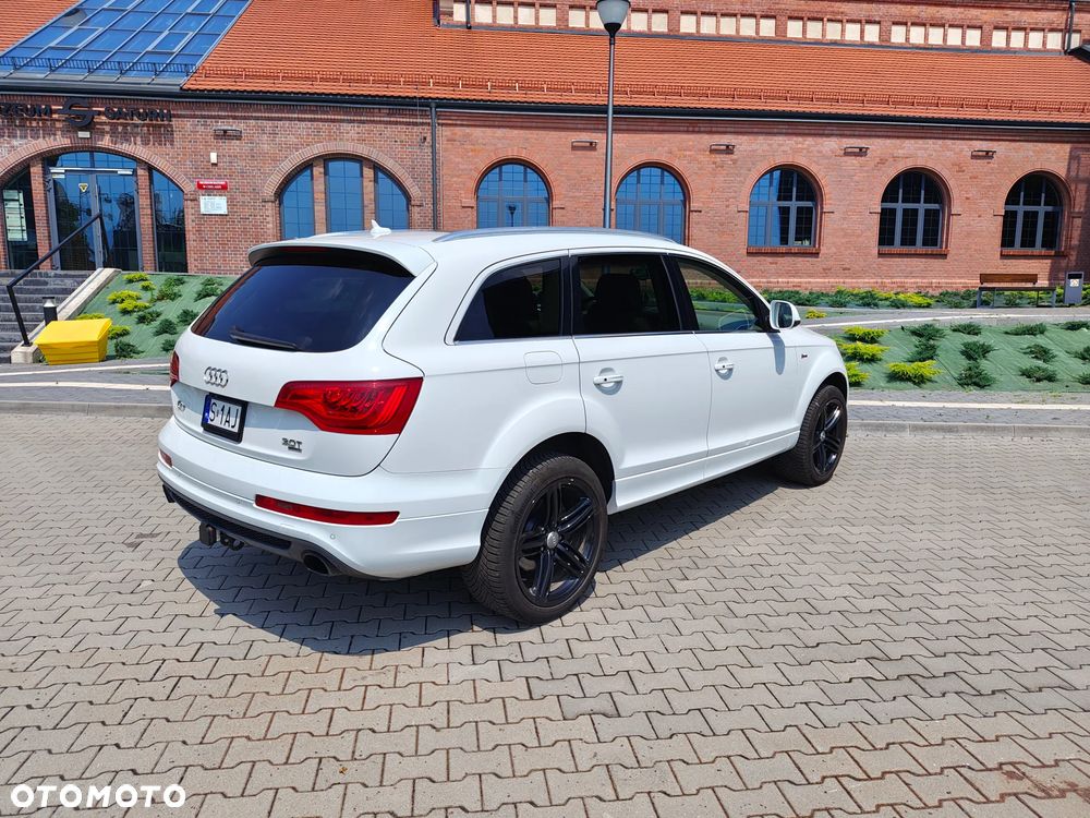 Audi Q7 - 10