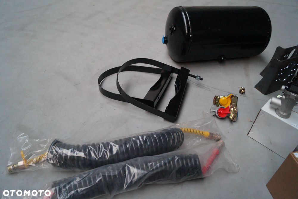 Zestaw hamulców Pneumatyczne - Hydrauliczne 1 Oś - 6