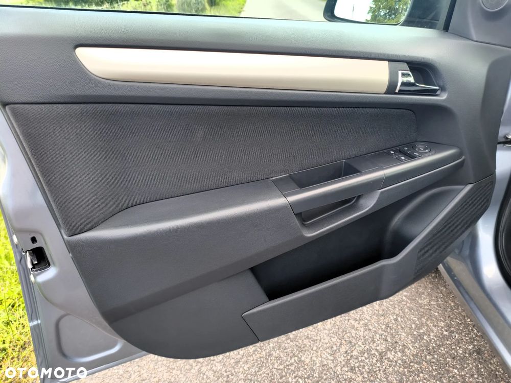 Opel Astra 1.4 Enjoy - 20