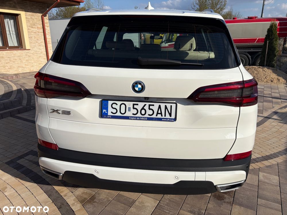BMW X5 xDrive45e - 11
