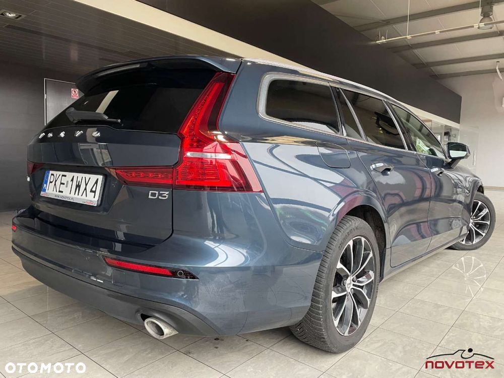 Volvo V60 D3 Momentum Pro - 2
