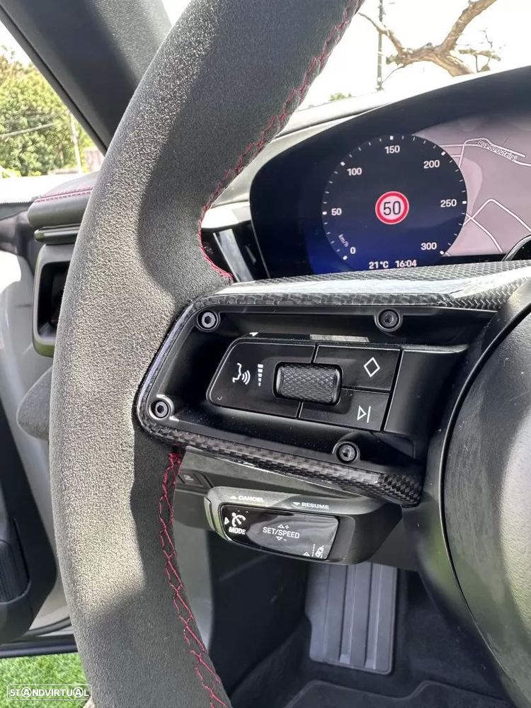 Porsche Macan Electric GTS - 38