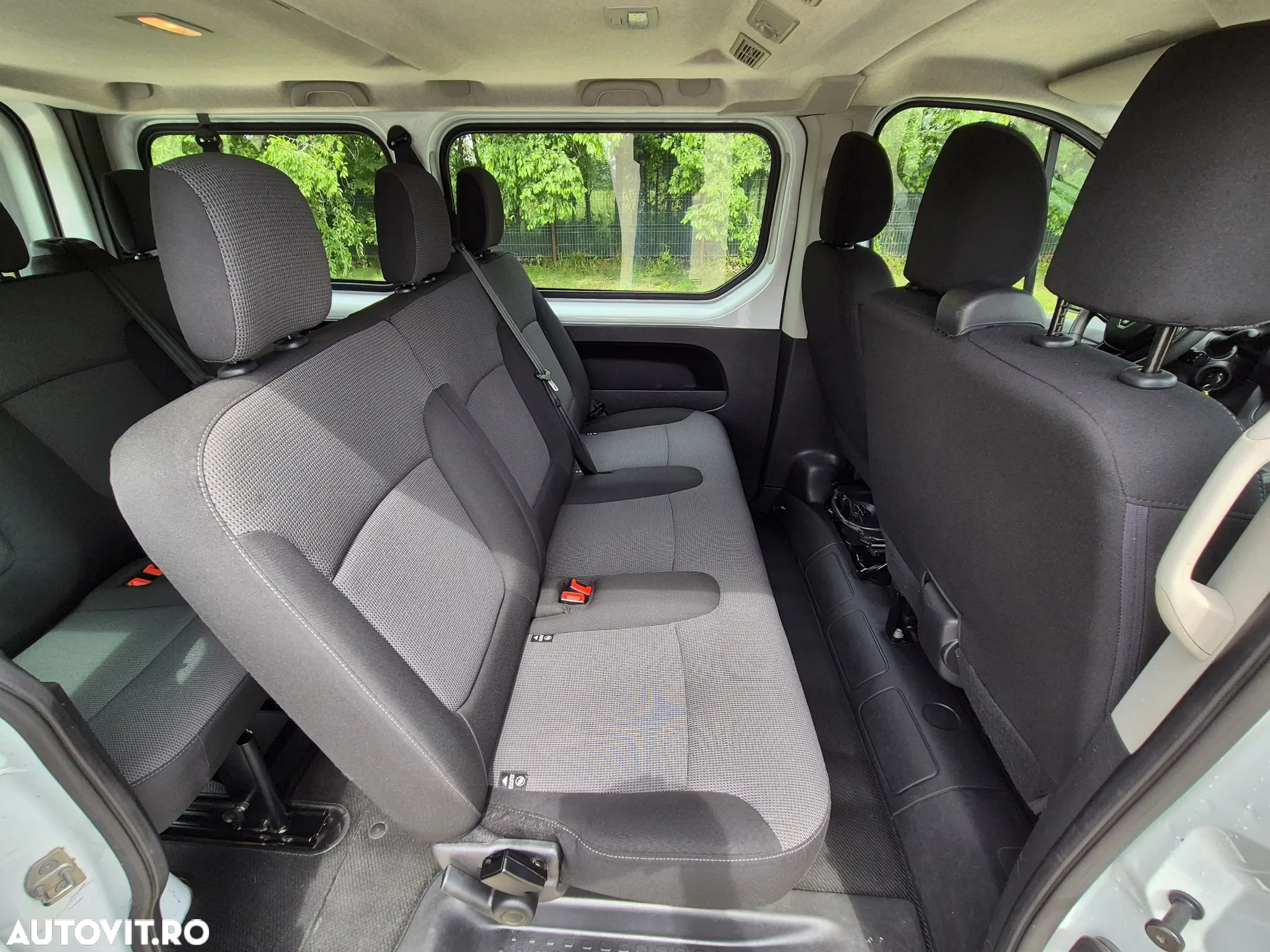 Renault Trafic Combi 2.0 Blue dCi 110 S&S L1 8+1 Life - 15