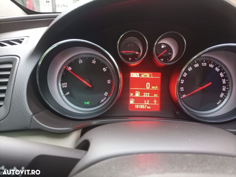 Opel Insignia - 7
