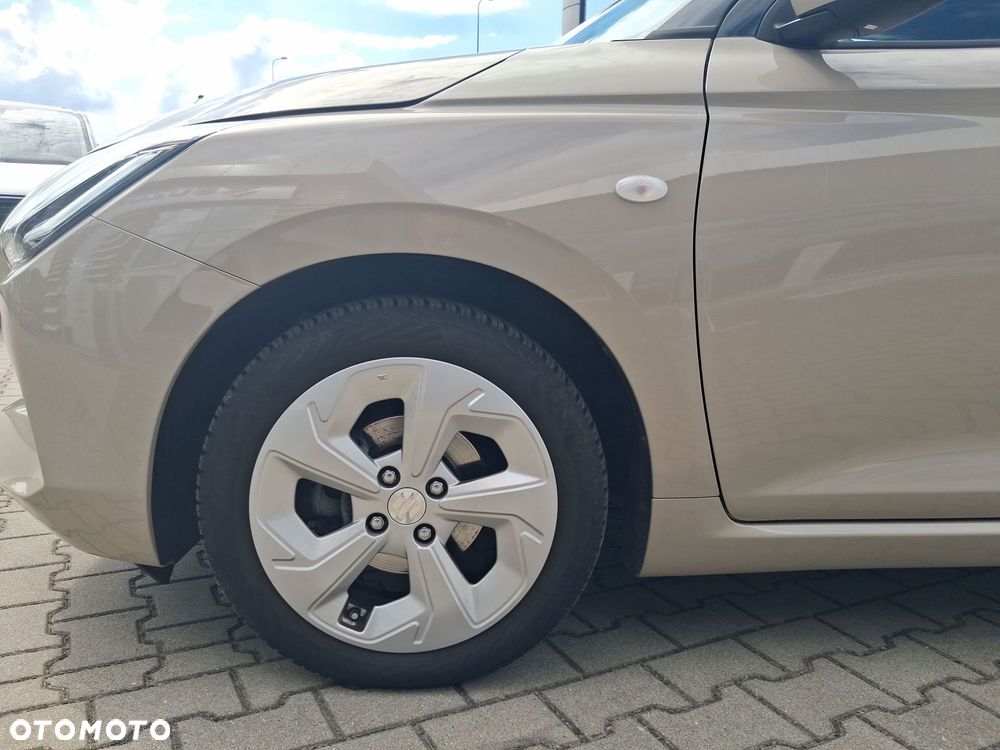 Suzuki Swift 1.2 Dualjet SHVS Premium Plus - 17