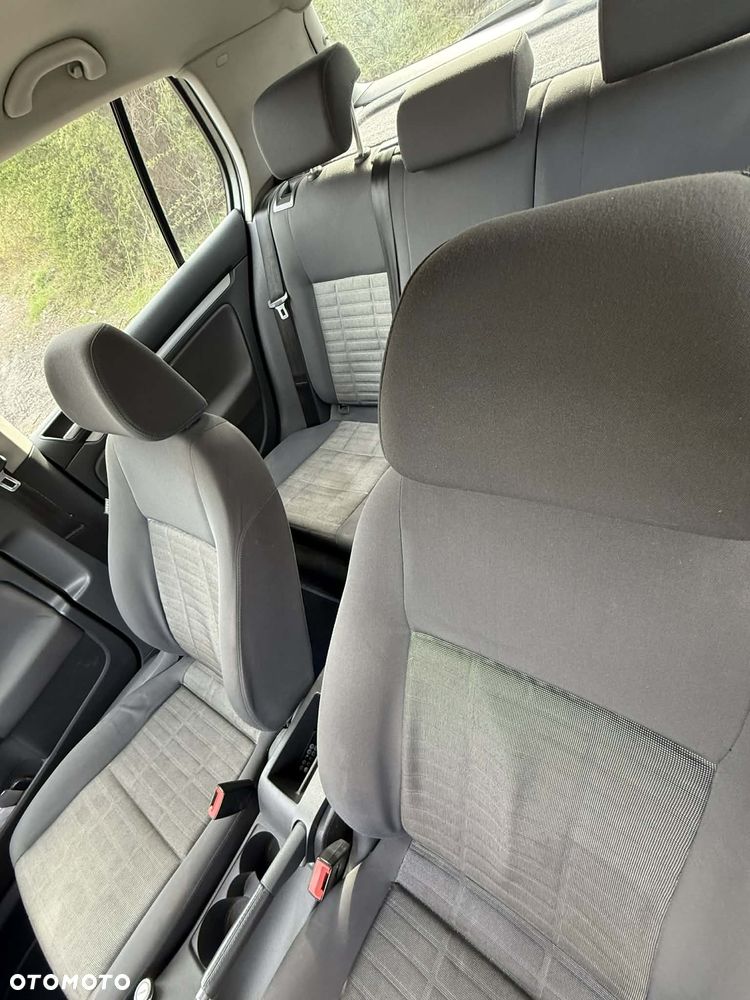 Volkswagen Golf 1.4 TSI Q-Line - 24