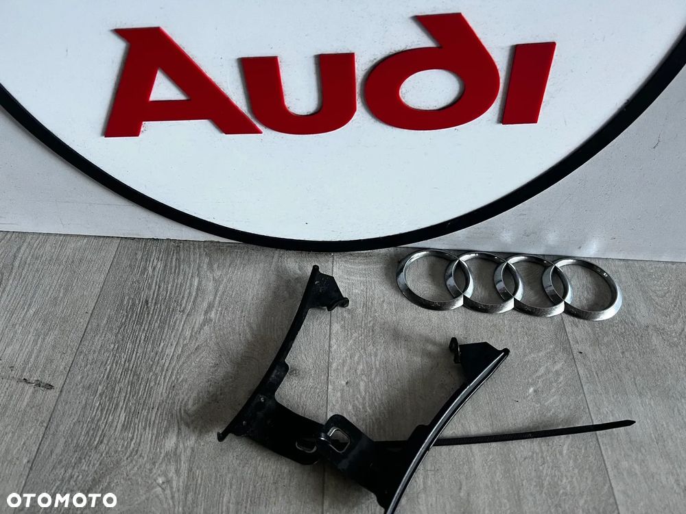 NAKŁADKA OSŁONA KRAWĘDZI NADKOLA LEWY PRAWY TYŁ AUDI A4 B9 ORYGINAŁ 8W0853827B 8W0853828B - 1
