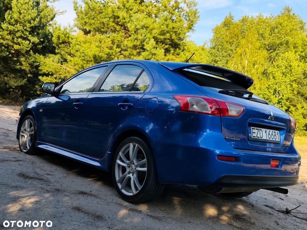 Mitsubishi Lancer 1.8 Intense - 12