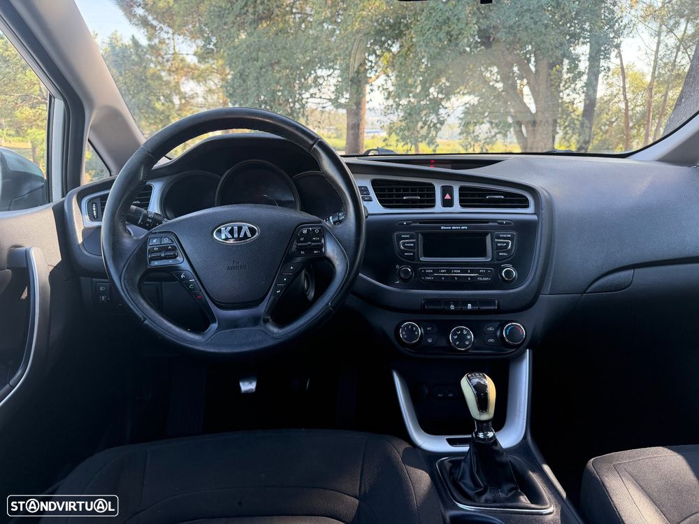 Kia Ceed SW 1.4 CRDi 90 ISG Spirit - 8
