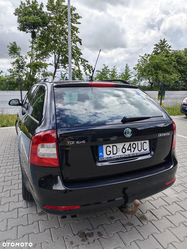 Skoda Octavia 2.0 TDI DPF 4x4 Ambiente - 7