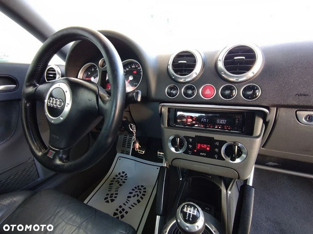 Audi TT Coupé - 11
