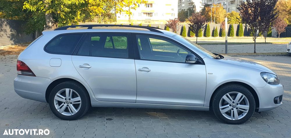 Volkswagen Golf 1.6 TDI DPF MATCH - 9