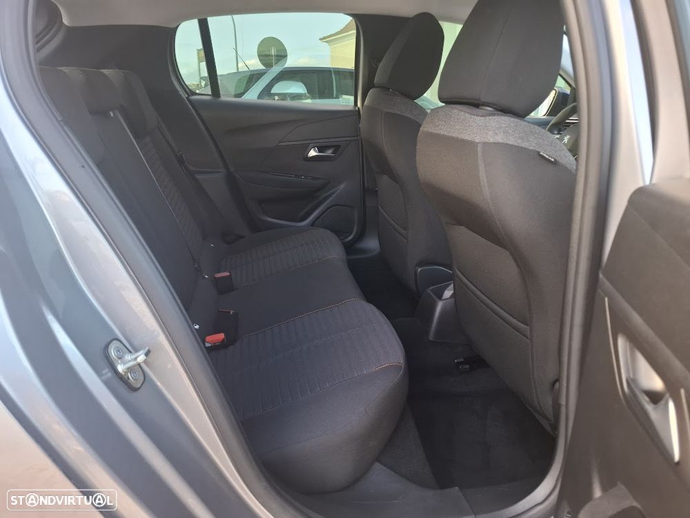 Peugeot 208 1.2 PureTech Active Pack - 37