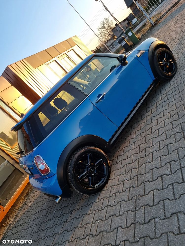 MINI ONE Standard - 10