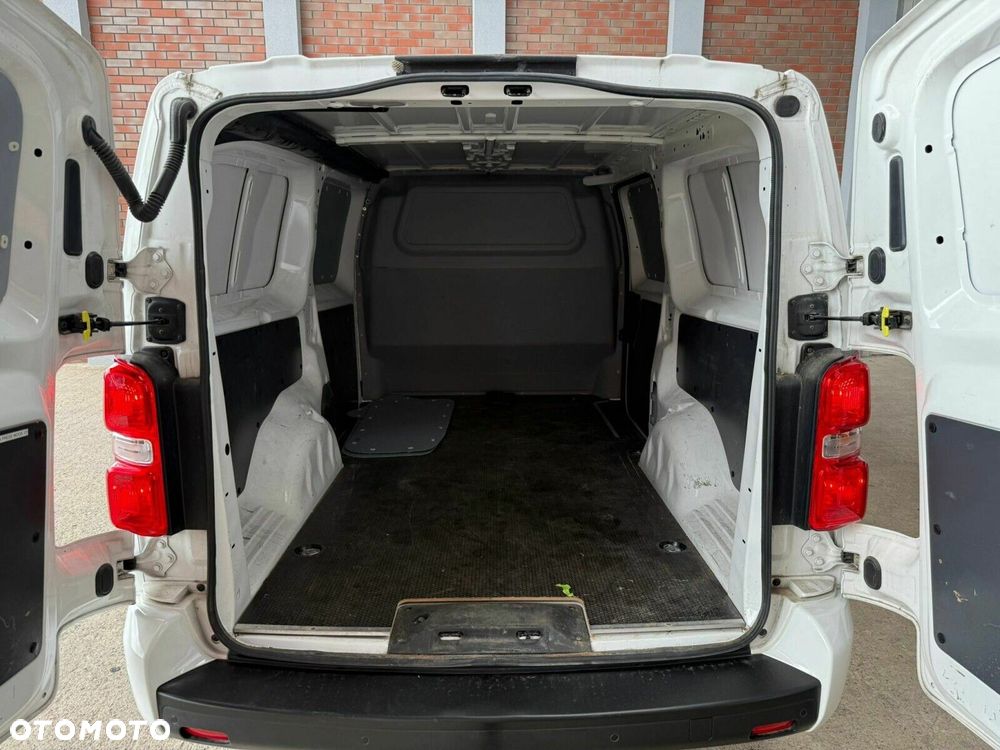 Opel Vivaro nr 469 2.0 145KM Extra Long - 11