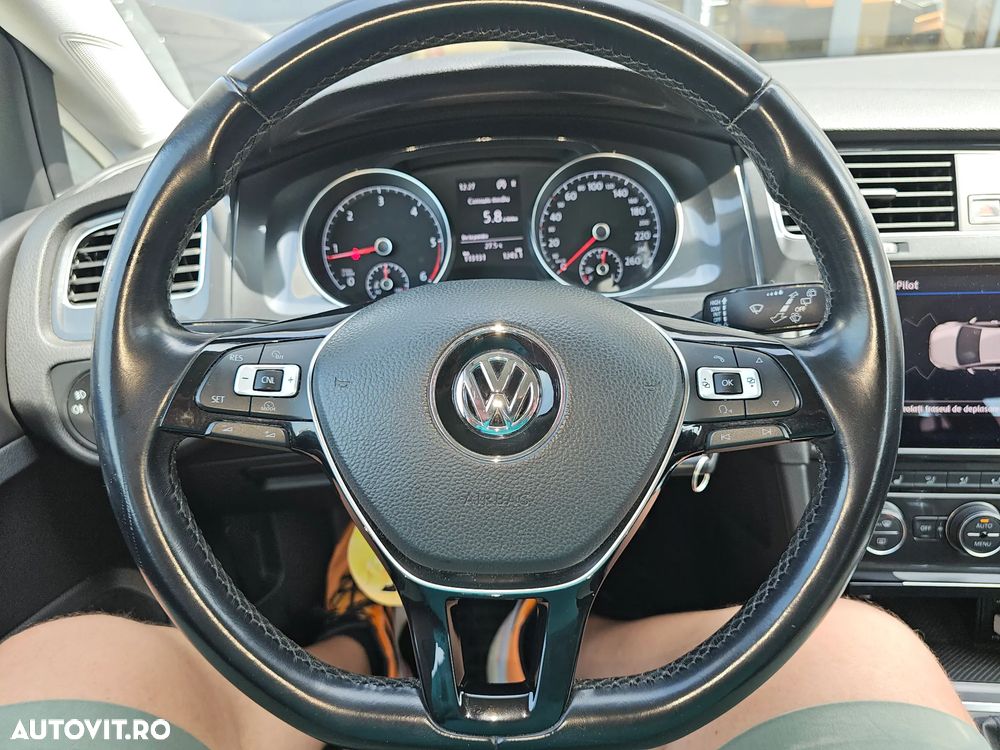 Volkswagen Golf 2.0 TDI DSG Comfortline - 9
