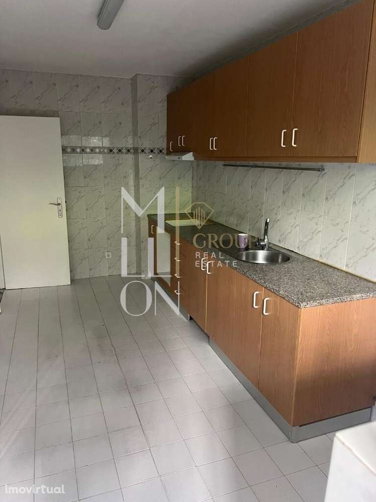 Arrenda-se T3 em Vila D’Este, Vila Nova de Gaia - Grande imagem: 2/10