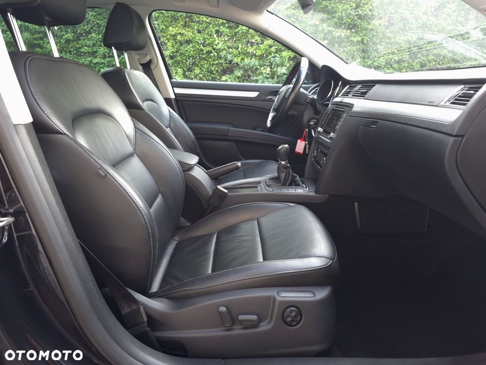 Skoda Superb 2.0 TDI Platinum - 14