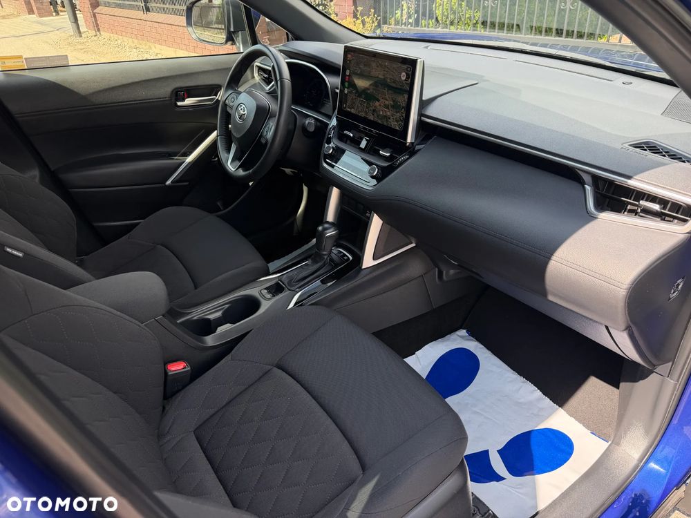 Toyota Corolla Cross 2.0 Hybrid Comfort - 12