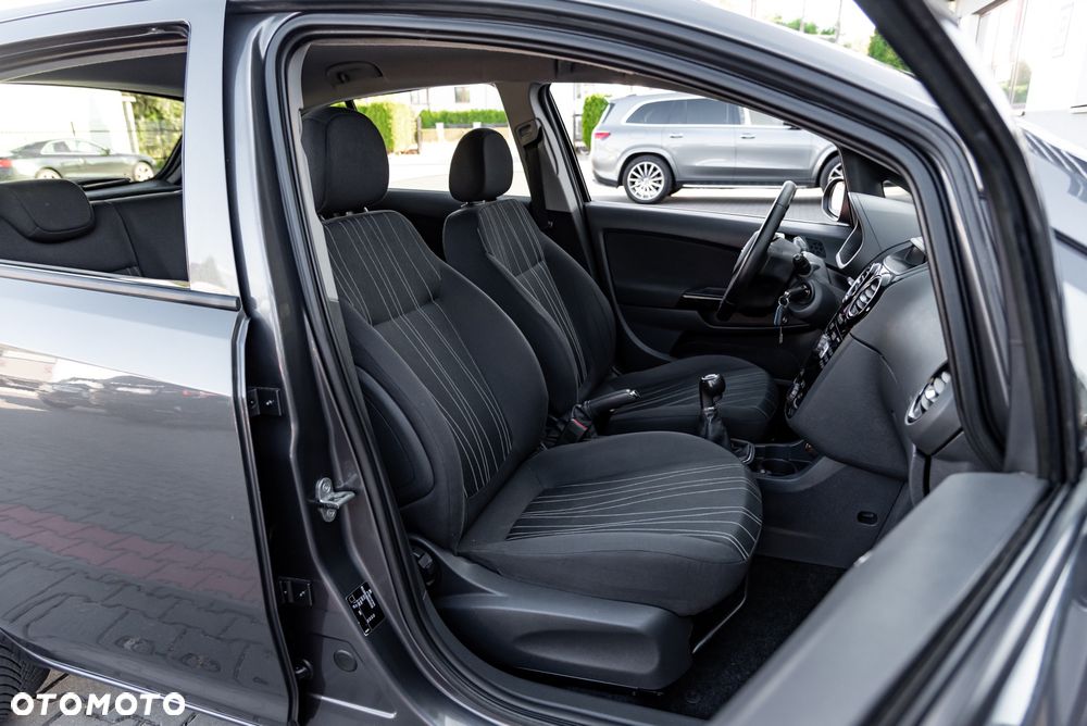 Opel Corsa 1.4 16V Cosmo - 25