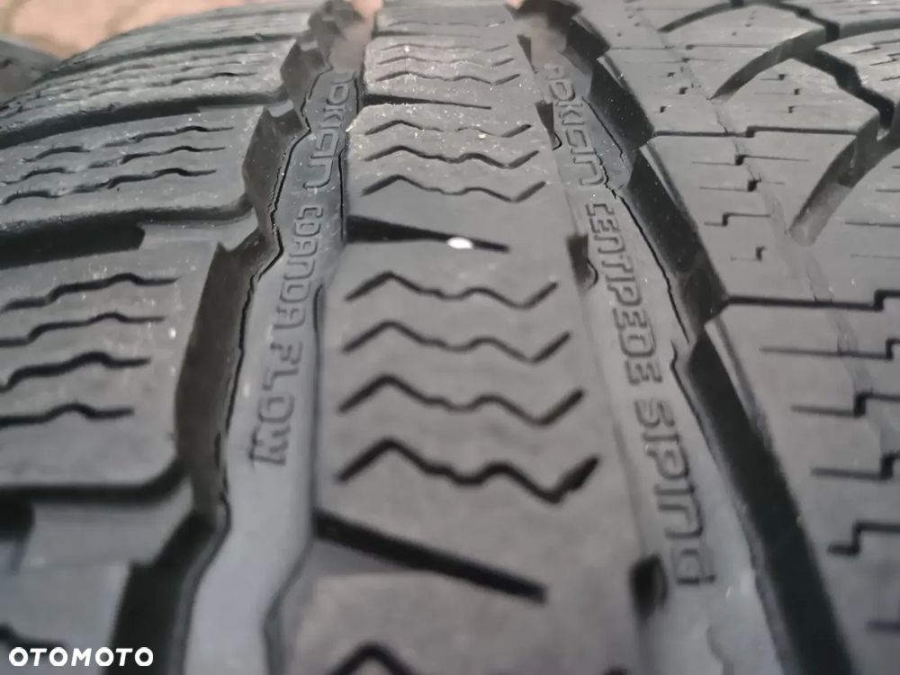 Alufelgi Ford S-Max 235/55/17 zima - 17