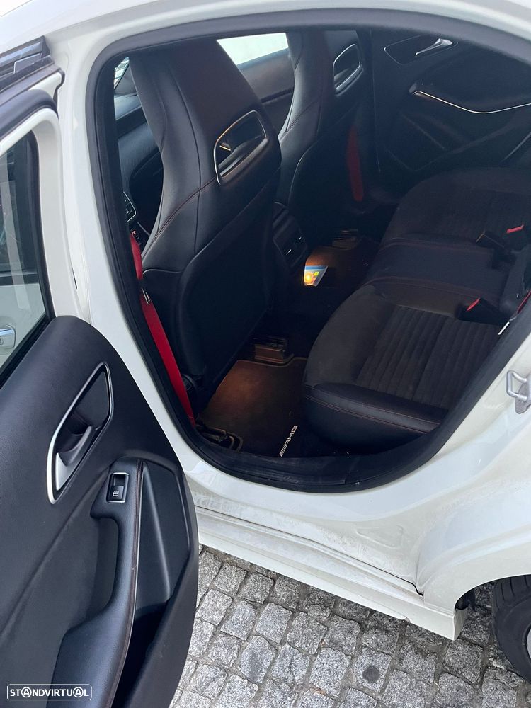 Mercedes-Benz A 200 CDI 4Matic 7G-DCT AMG Line - 3