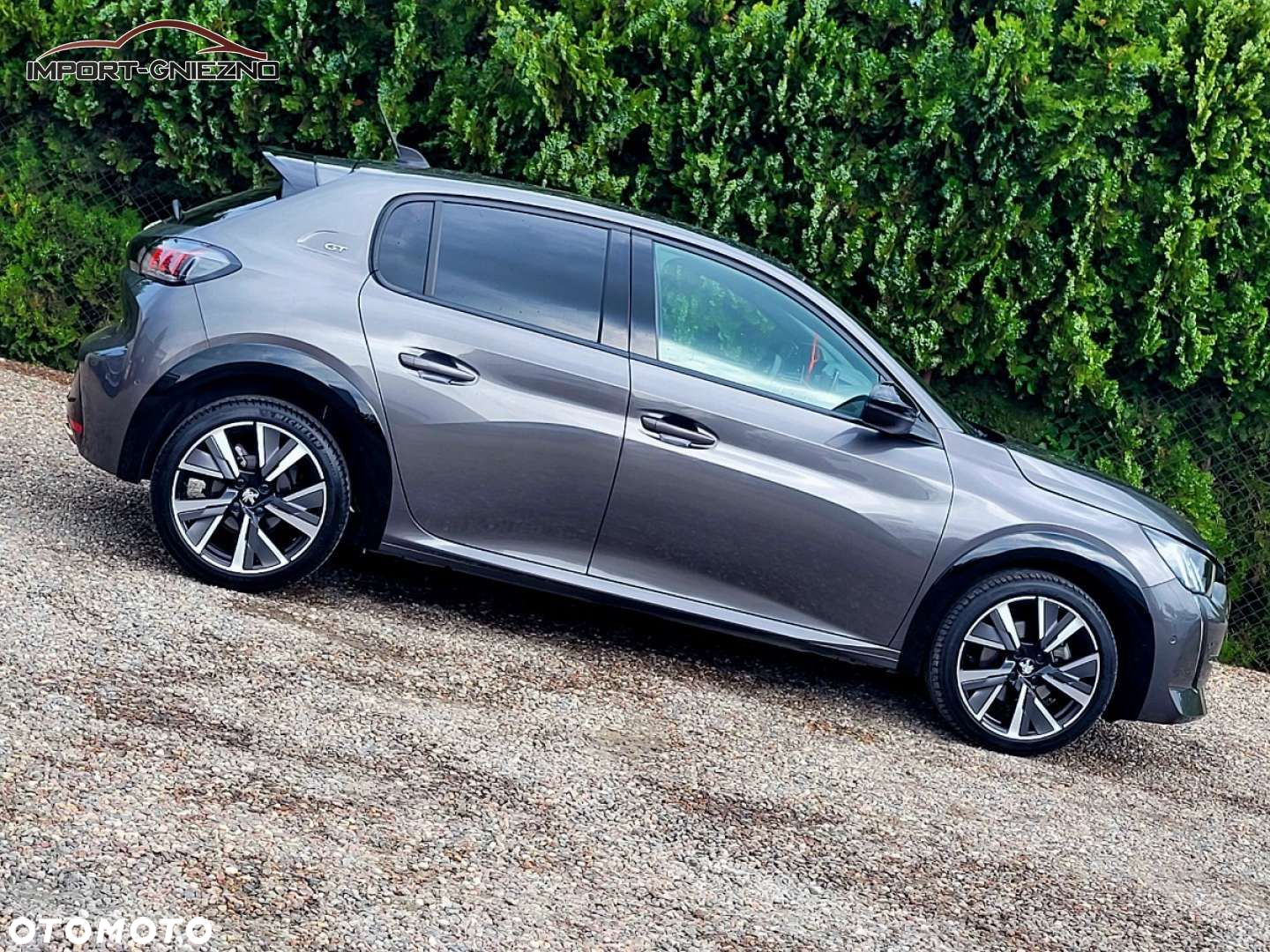 Peugeot 208 - 29