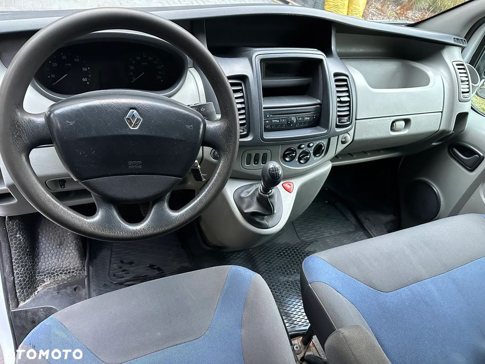 Renault Trafic - 9