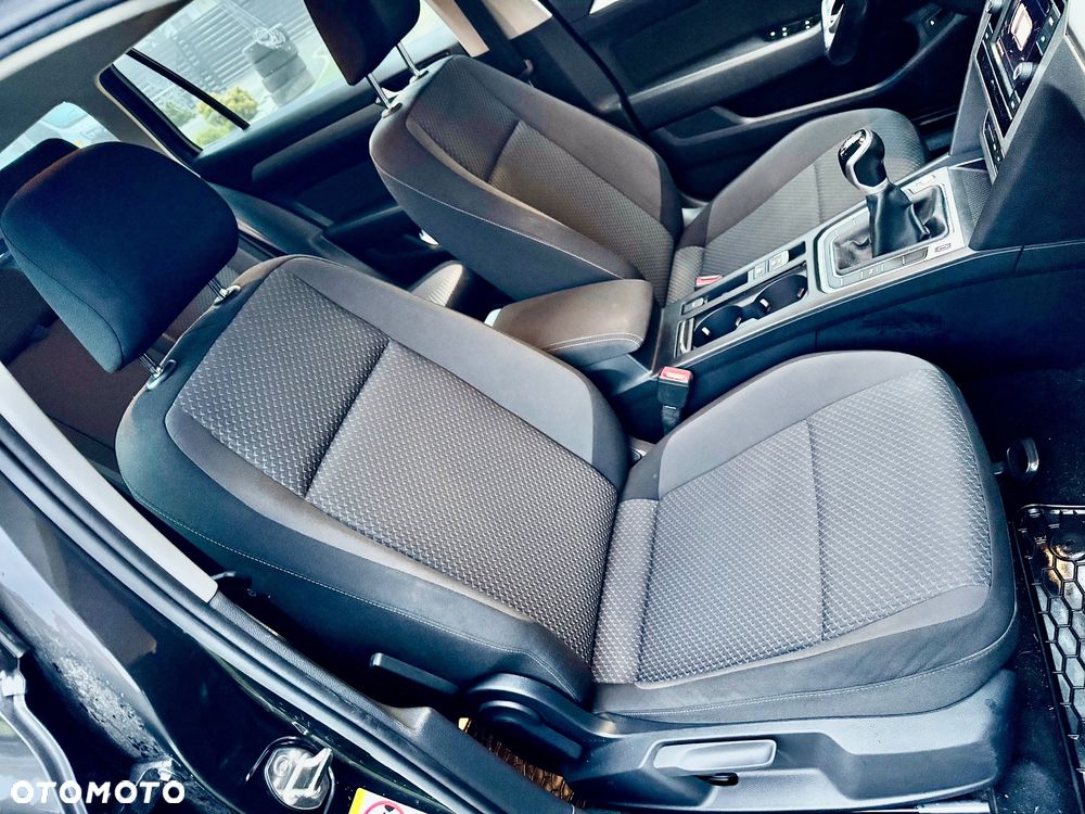 Volkswagen Passat ver-1-5-tsi-evo-business - 15