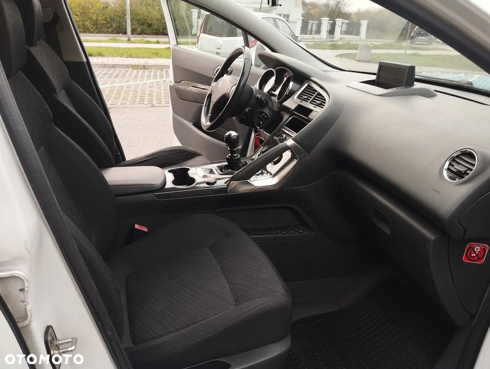 Peugeot 3008 - 11