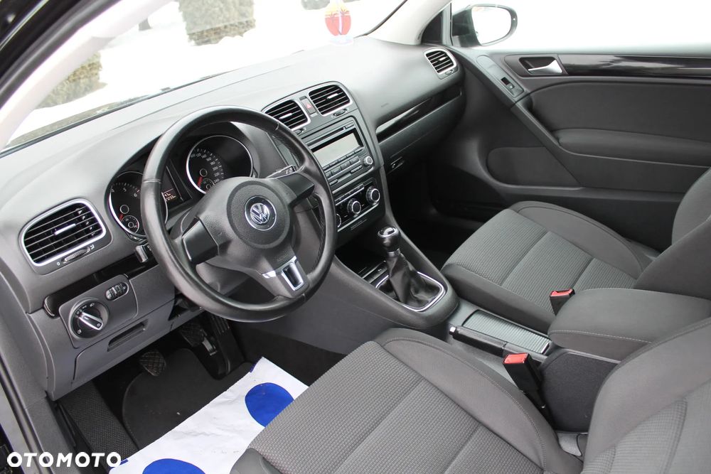 Volkswagen Golf - 18