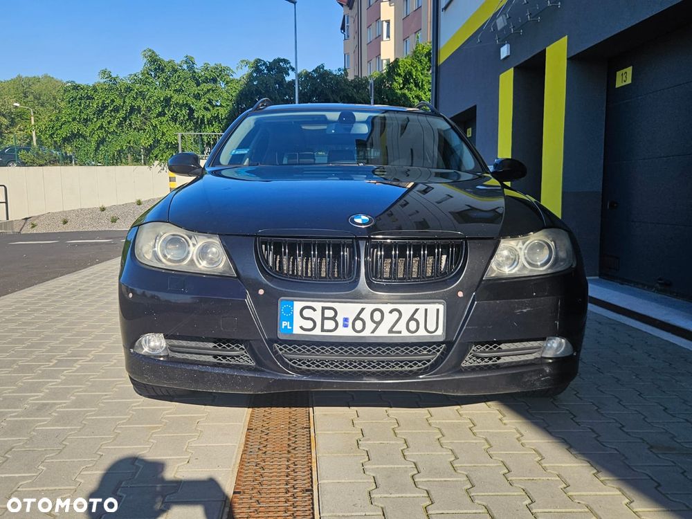 BMW Seria 3 320d DPF - 3