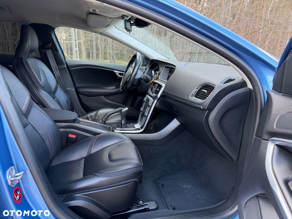 Volvo V40 T2 Ocean Race - 8