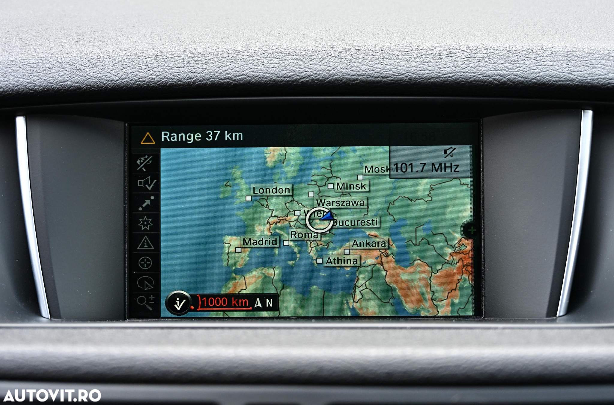 BMW X1 - 24