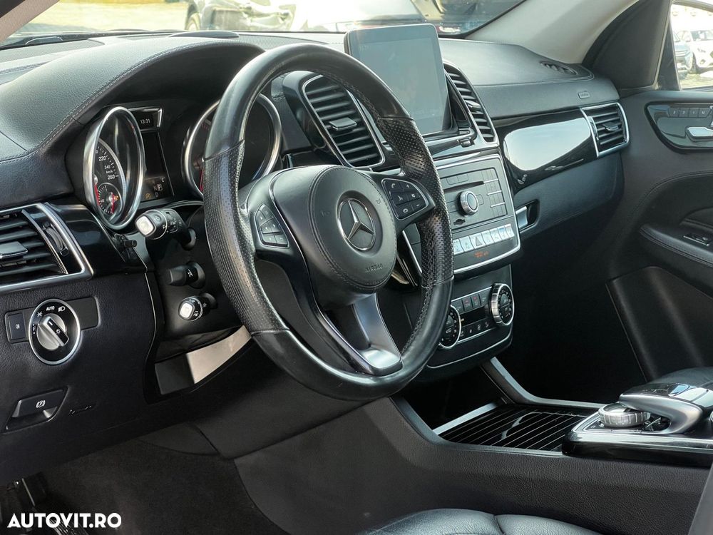 Mercedes-Benz GLS - 13