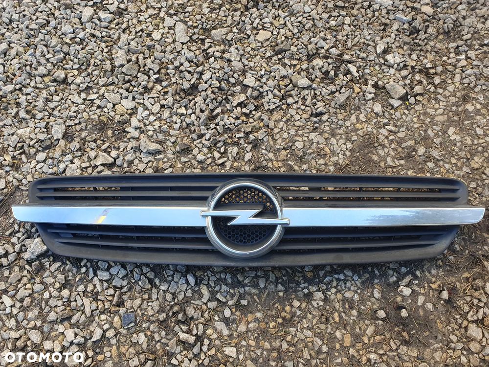 Grill atrapa chrom znaczek zderzeka maski Opel Meriva A 13162160 - 1