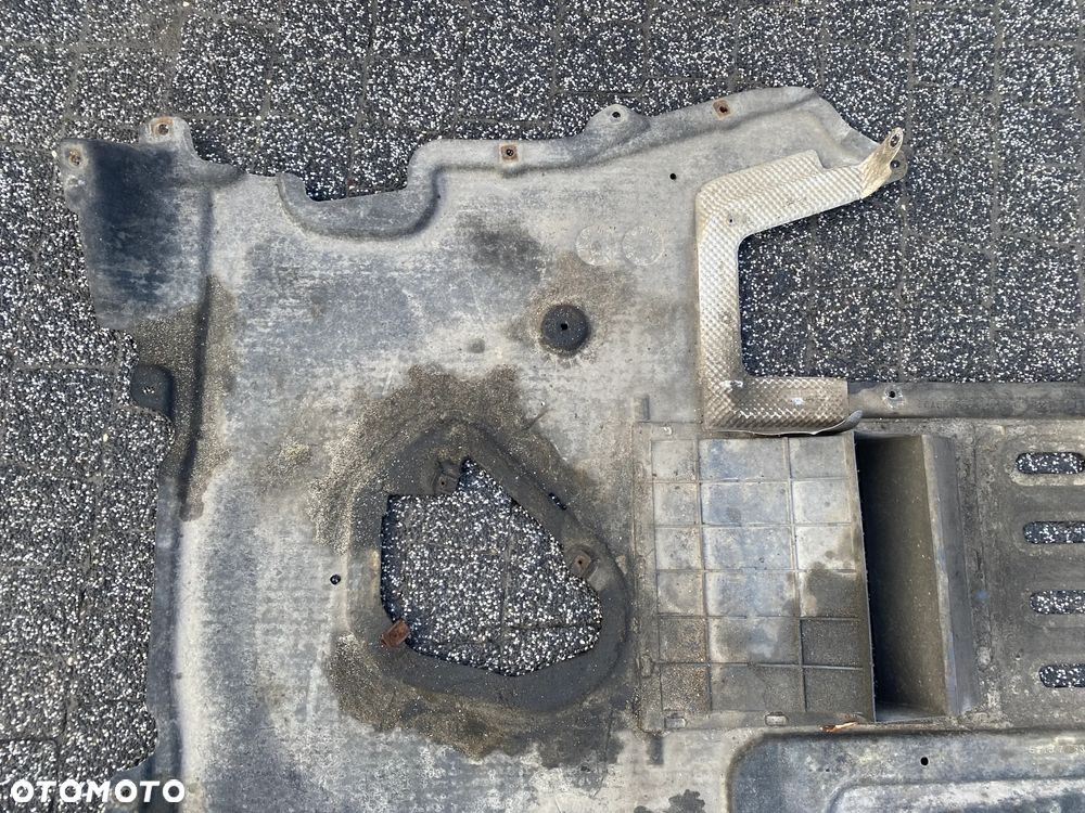 POKRYWA OSŁONA POD SILNIK SKRZYNIE PAMPERS BMW E60 E61 - 8