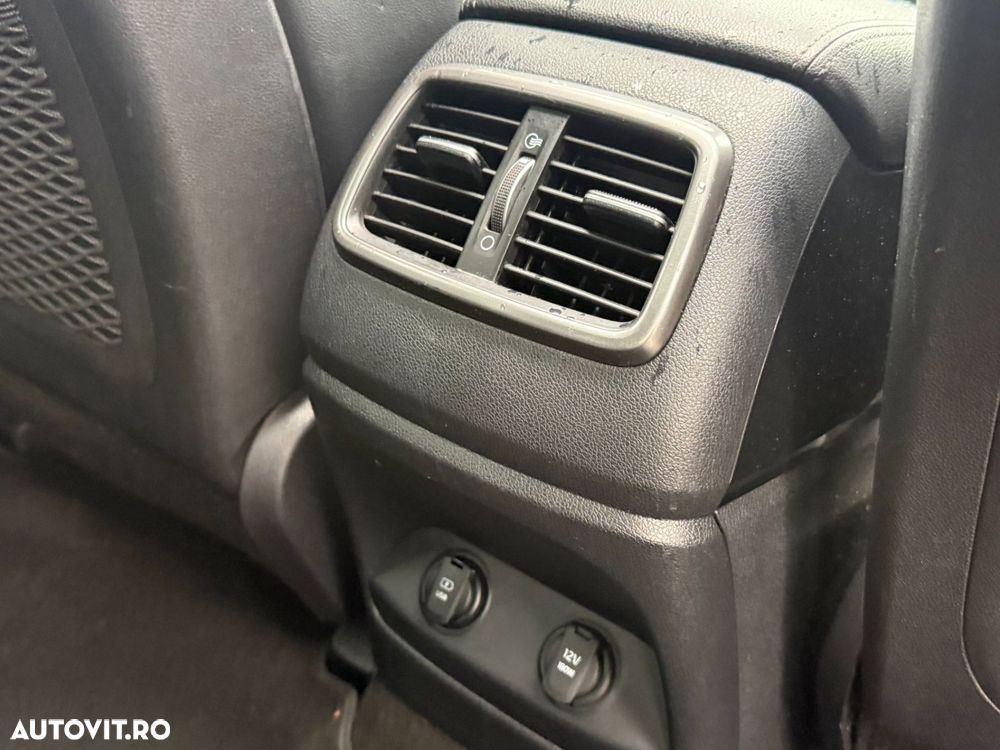 Kia Sorento 2.2 DSL 6AT 4x4 Cosmo - 16