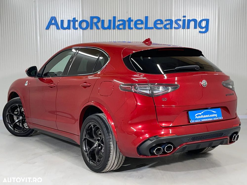 Alfa Romeo Stelvio V6 2.9 Bi-Turbo AT8-Q4 Quadrifoglio - 4