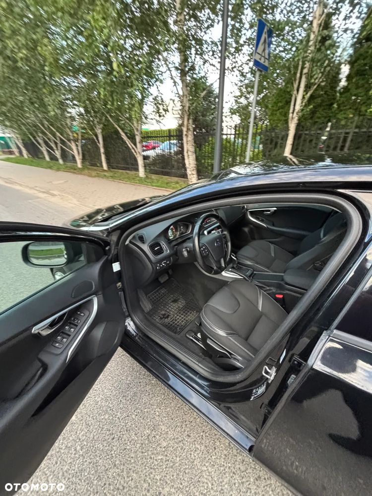 Volvo V40 D3 Geartronic Summum - 16