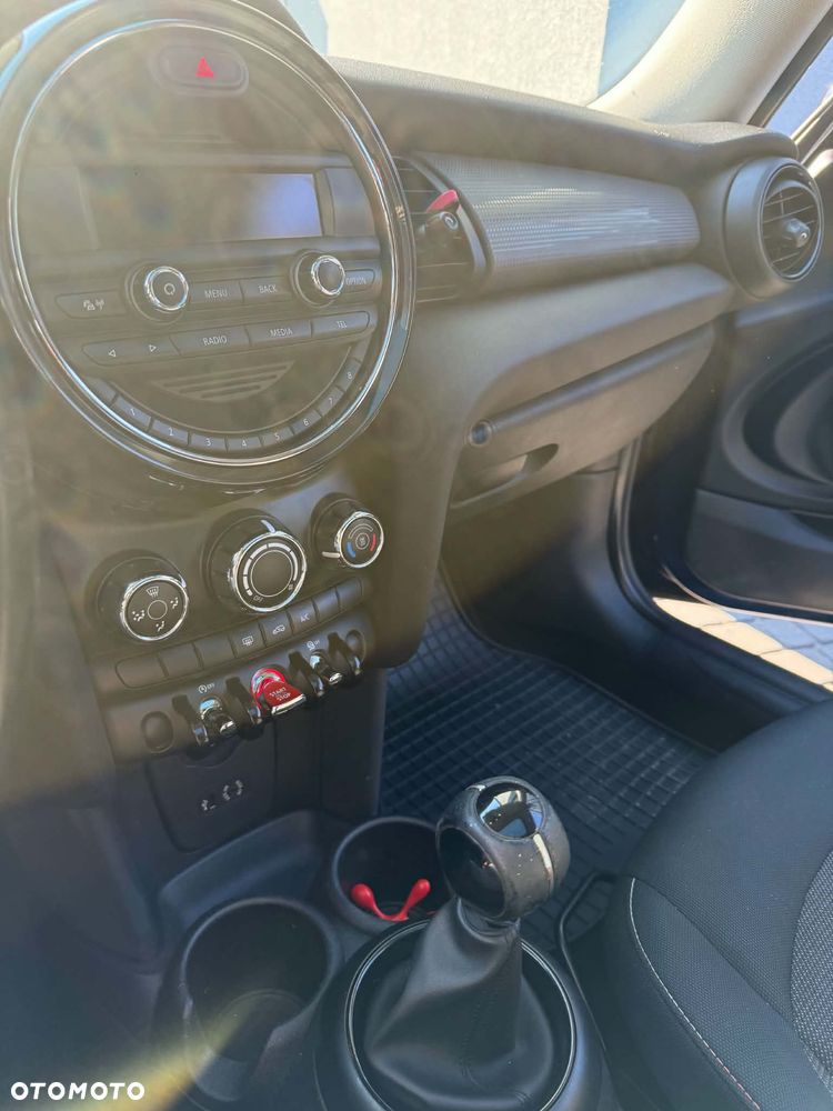 MINI Cooper D - 4