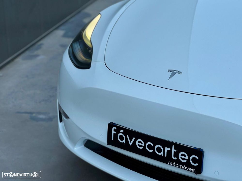 Tesla Model Y Long Range Dual Motor AWD - 4