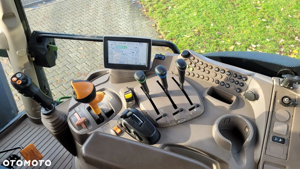 John Deere 6150R - 5