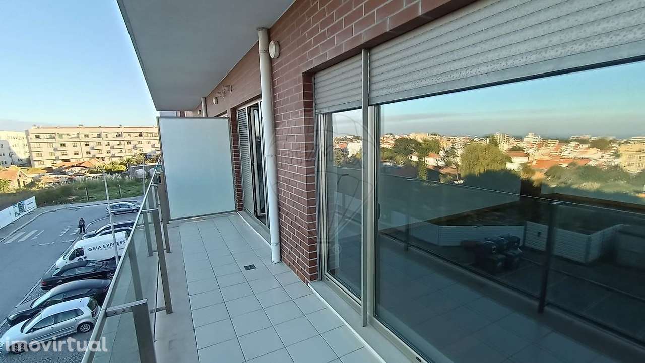 Apartamento T1 para arrendamento - Grande imagem: 2/19