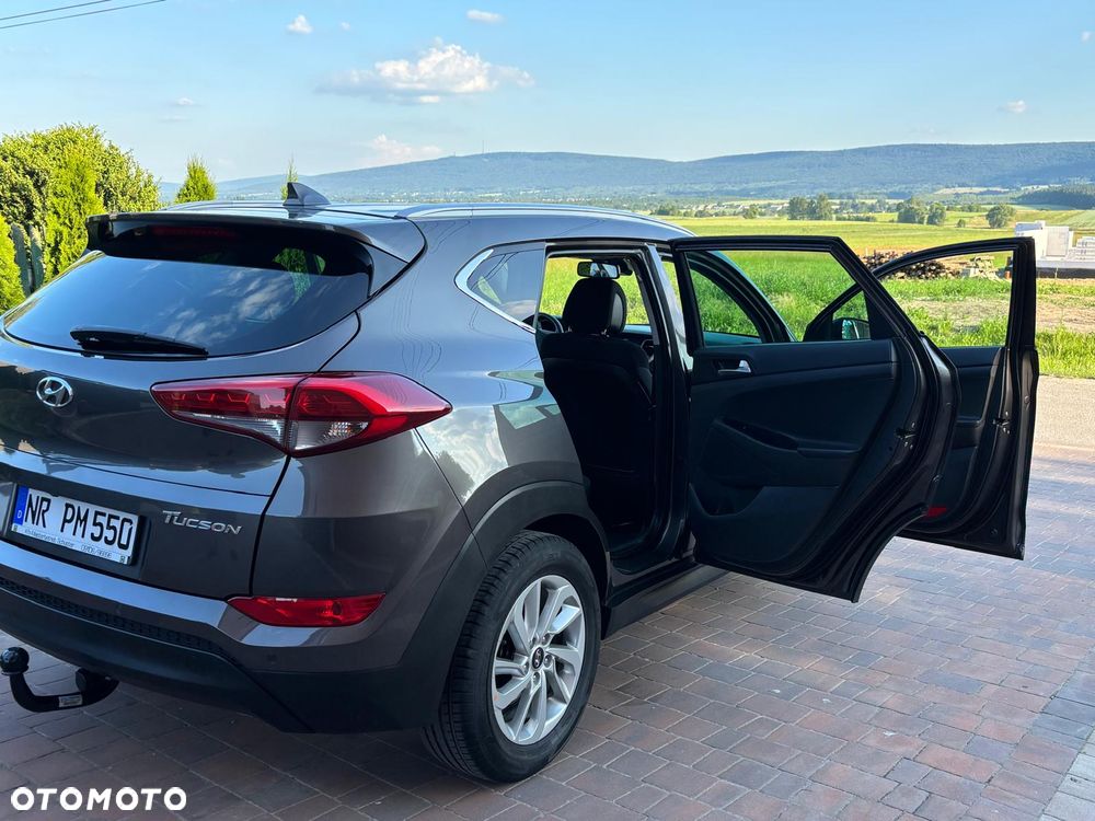 Hyundai Tucson 1.7 CRDI BlueDrive TourdePologne 2WD - 8